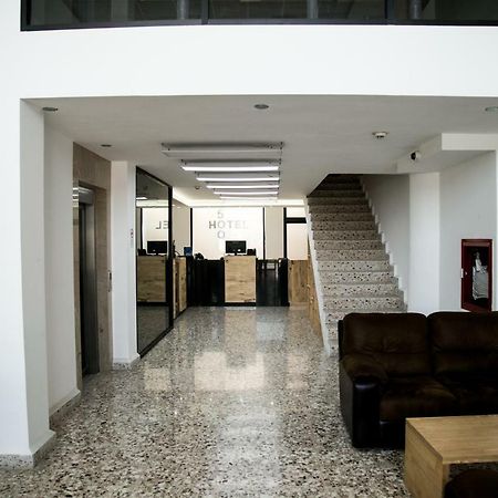 Booking 500 Monterrey Bagian luar foto