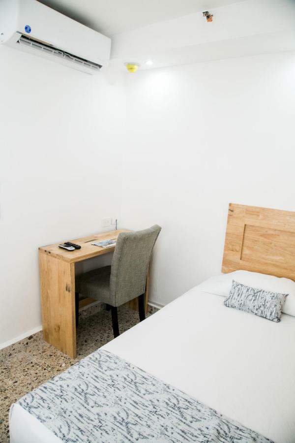Booking 500 Monterrey Bagian luar foto