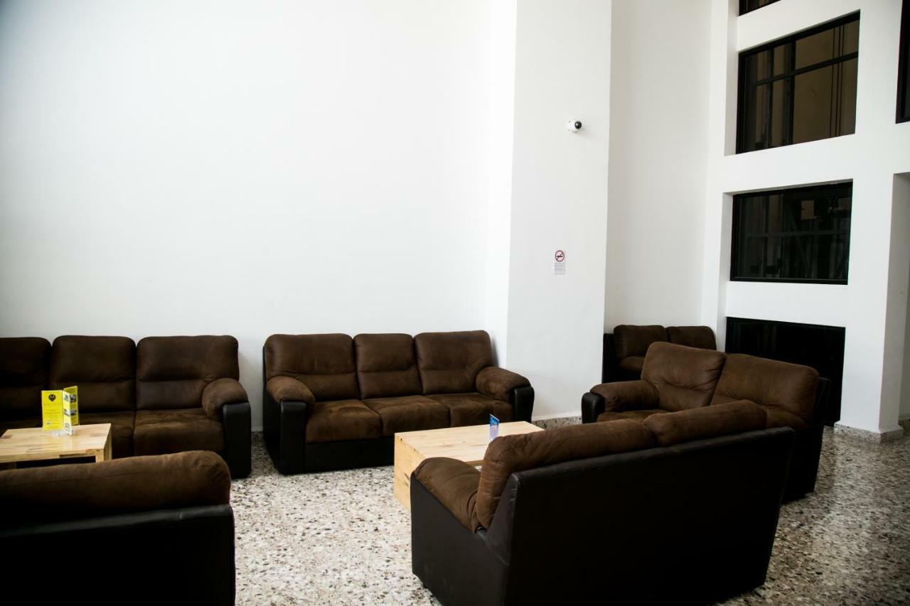 Booking 500 Monterrey Bagian luar foto