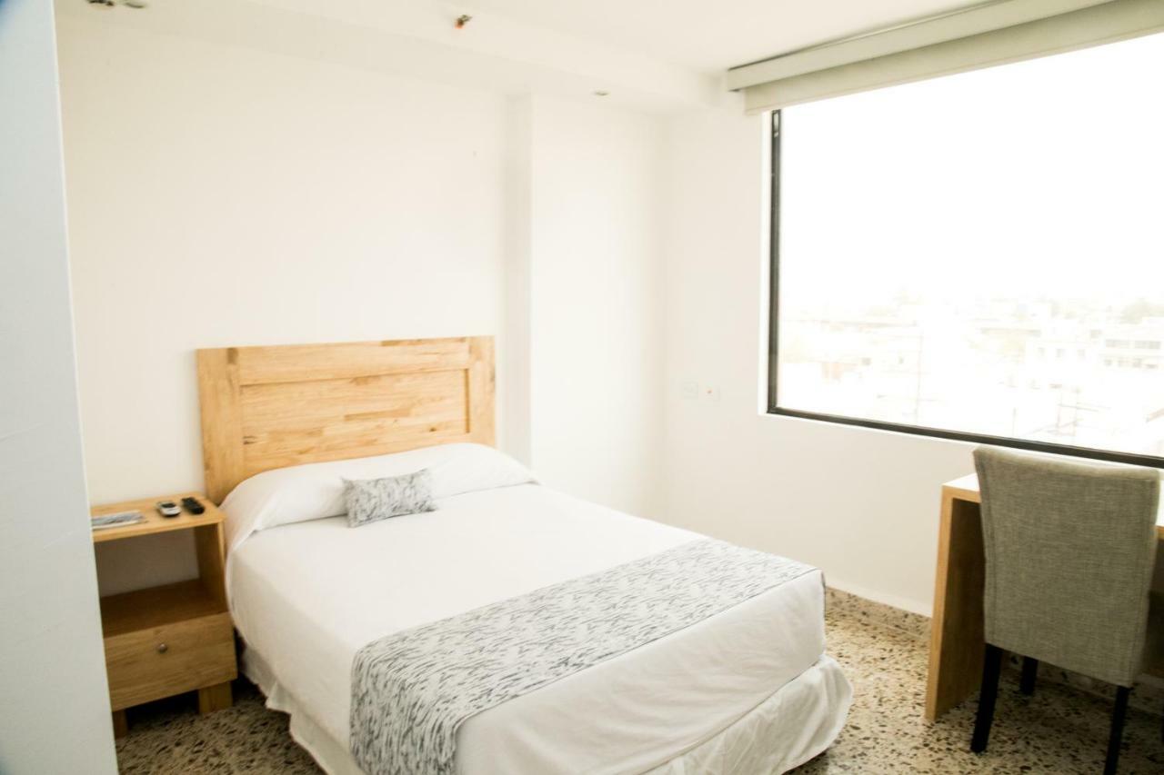 Booking 500 Monterrey Bagian luar foto