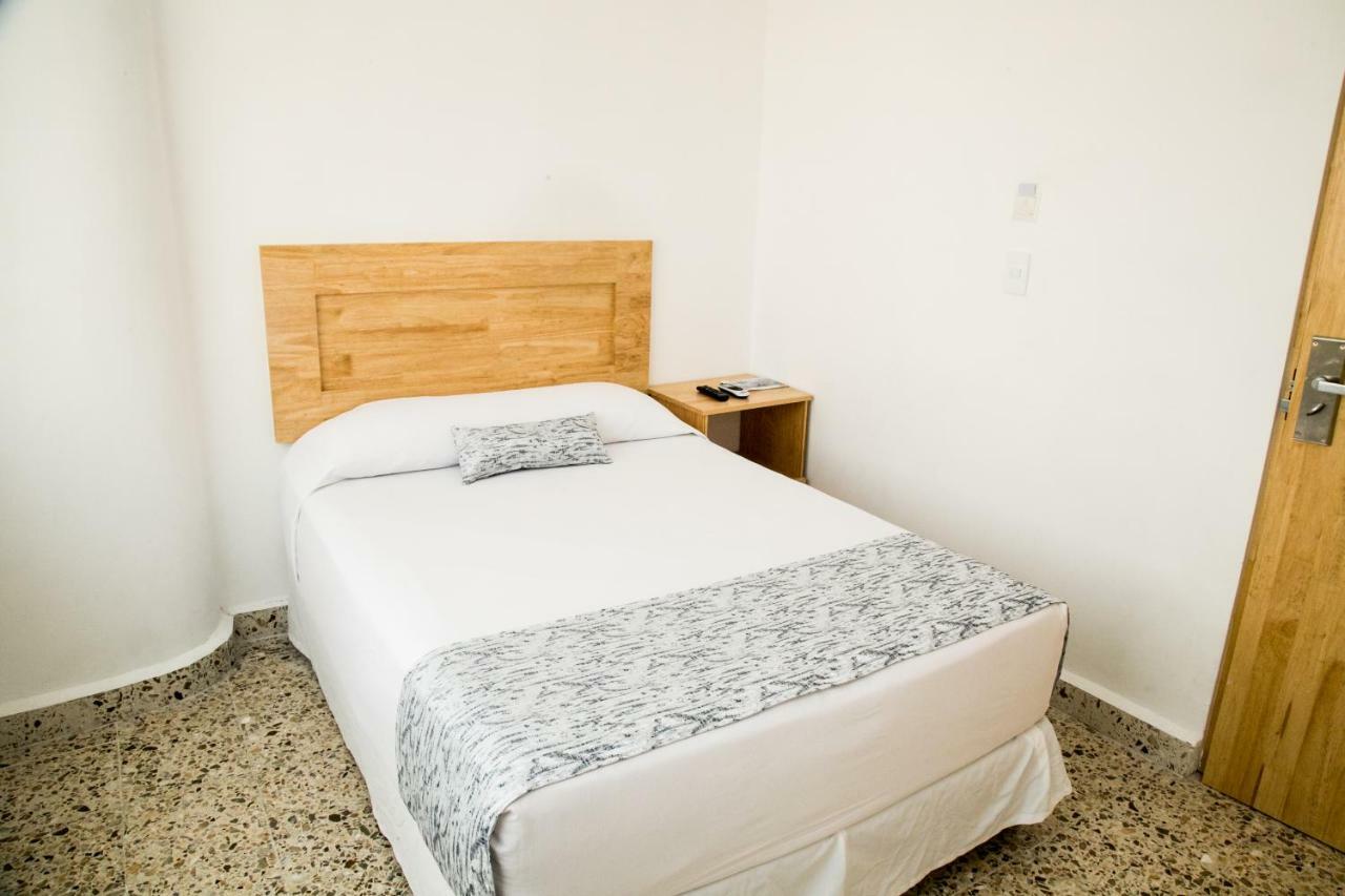 Booking 500 Monterrey Bagian luar foto