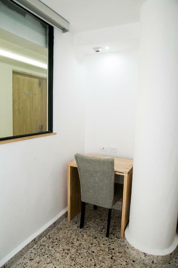 Booking 500 Monterrey Bagian luar foto