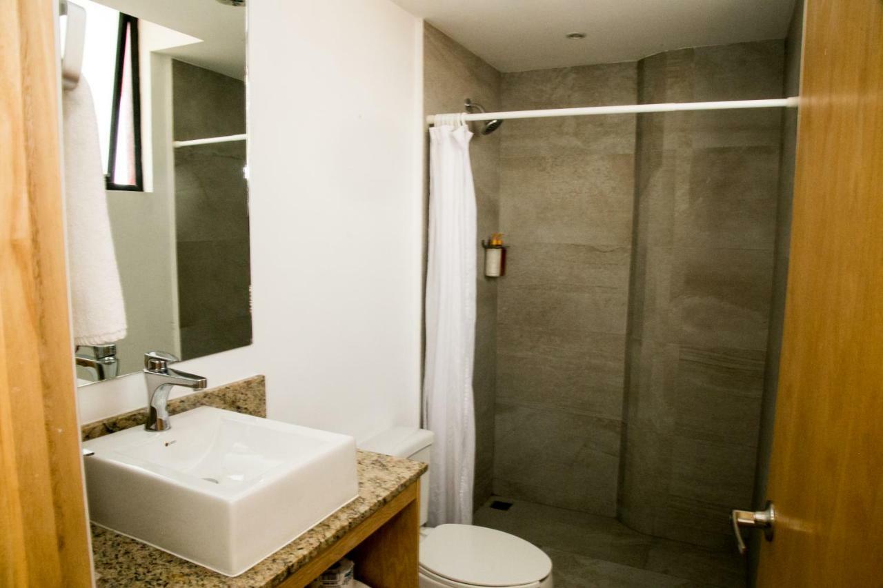 Booking 500 Monterrey Bagian luar foto