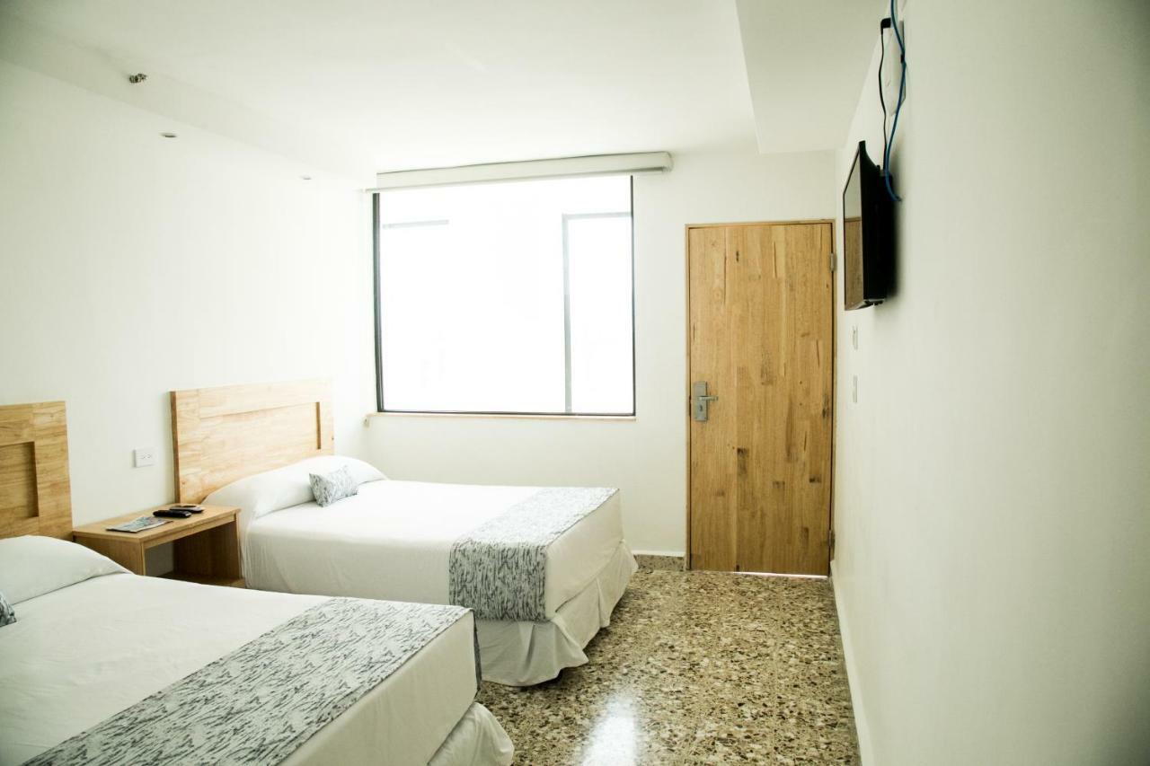 Booking 500 Monterrey Bagian luar foto