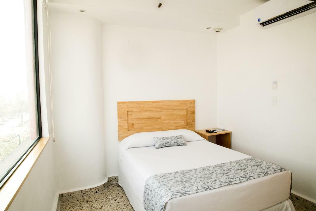 Booking 500 Monterrey Bagian luar foto