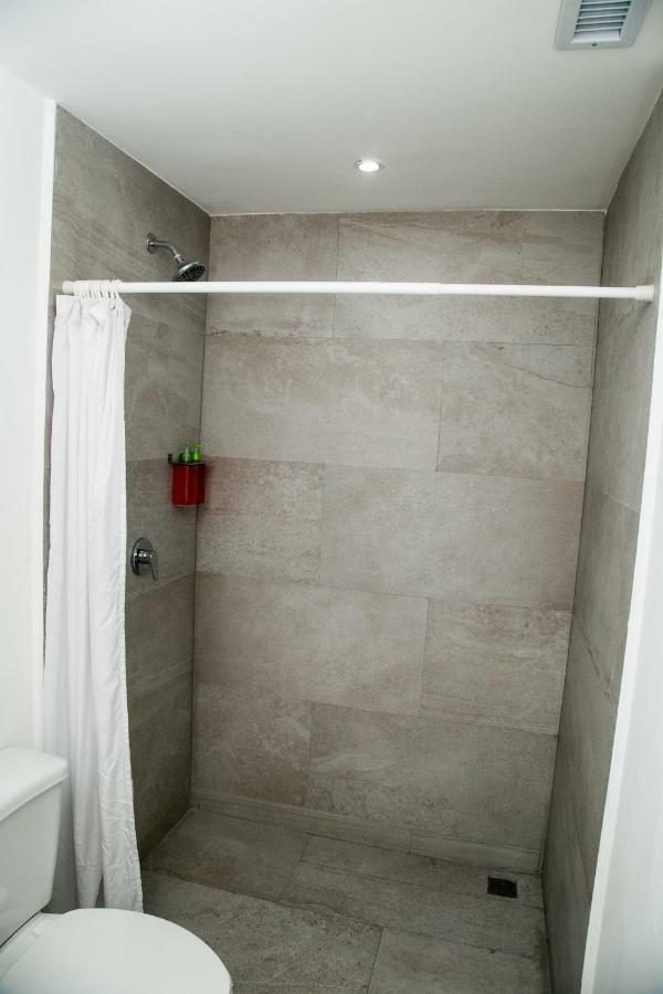 Booking 500 Monterrey Bagian luar foto