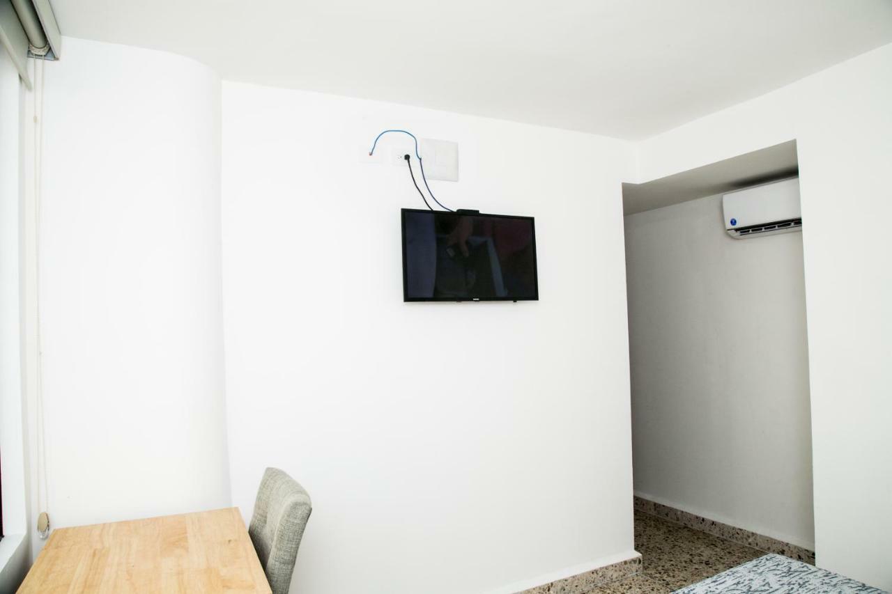 Booking 500 Monterrey Bagian luar foto