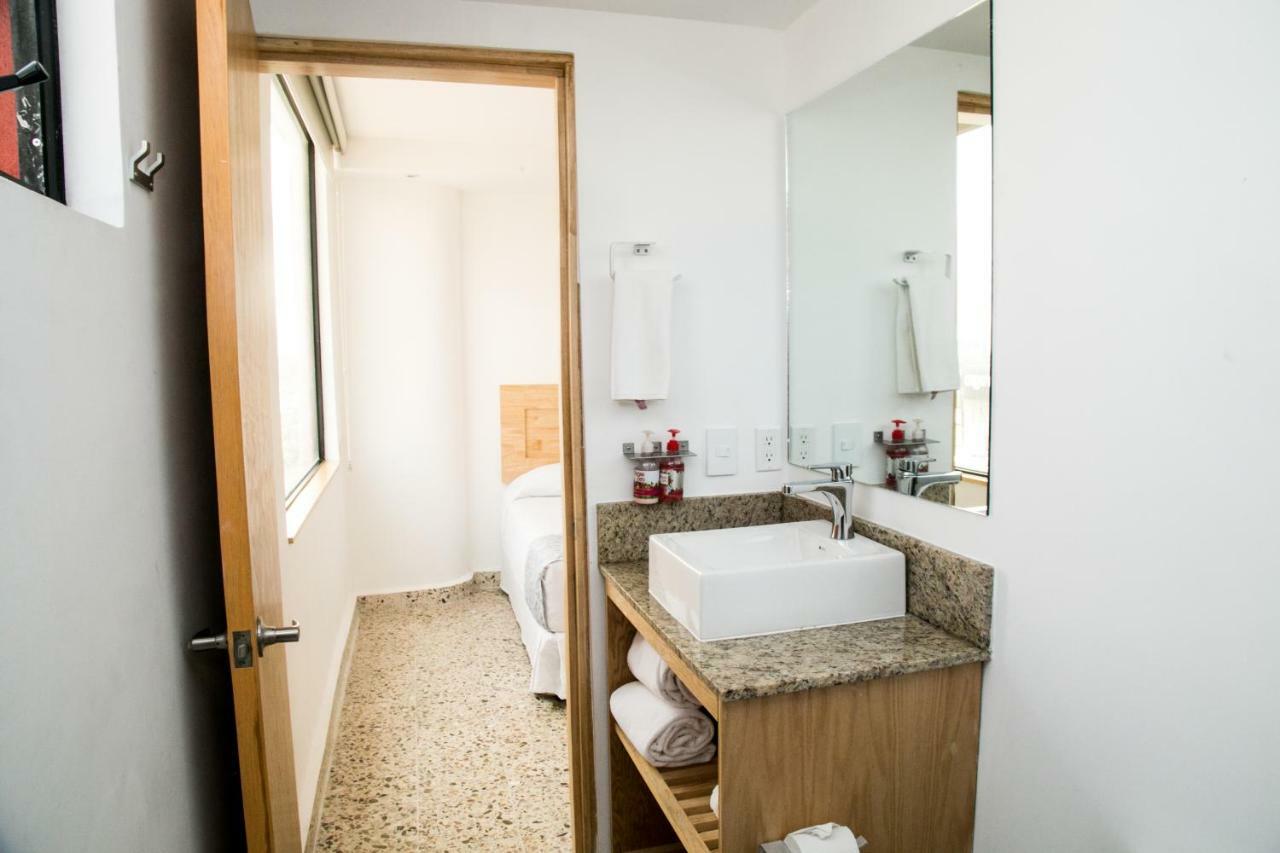 Booking 500 Monterrey Bagian luar foto