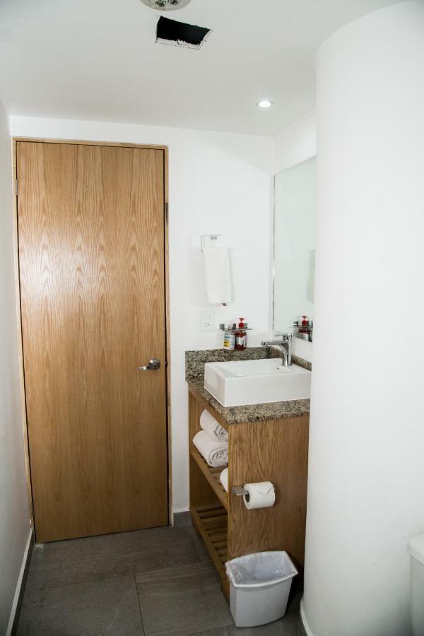 Booking 500 Monterrey Bagian luar foto