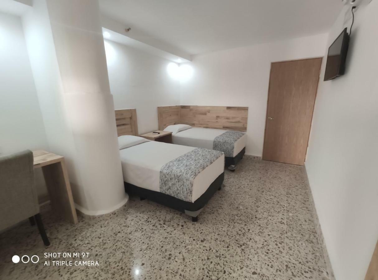Booking 500 Monterrey Bagian luar foto